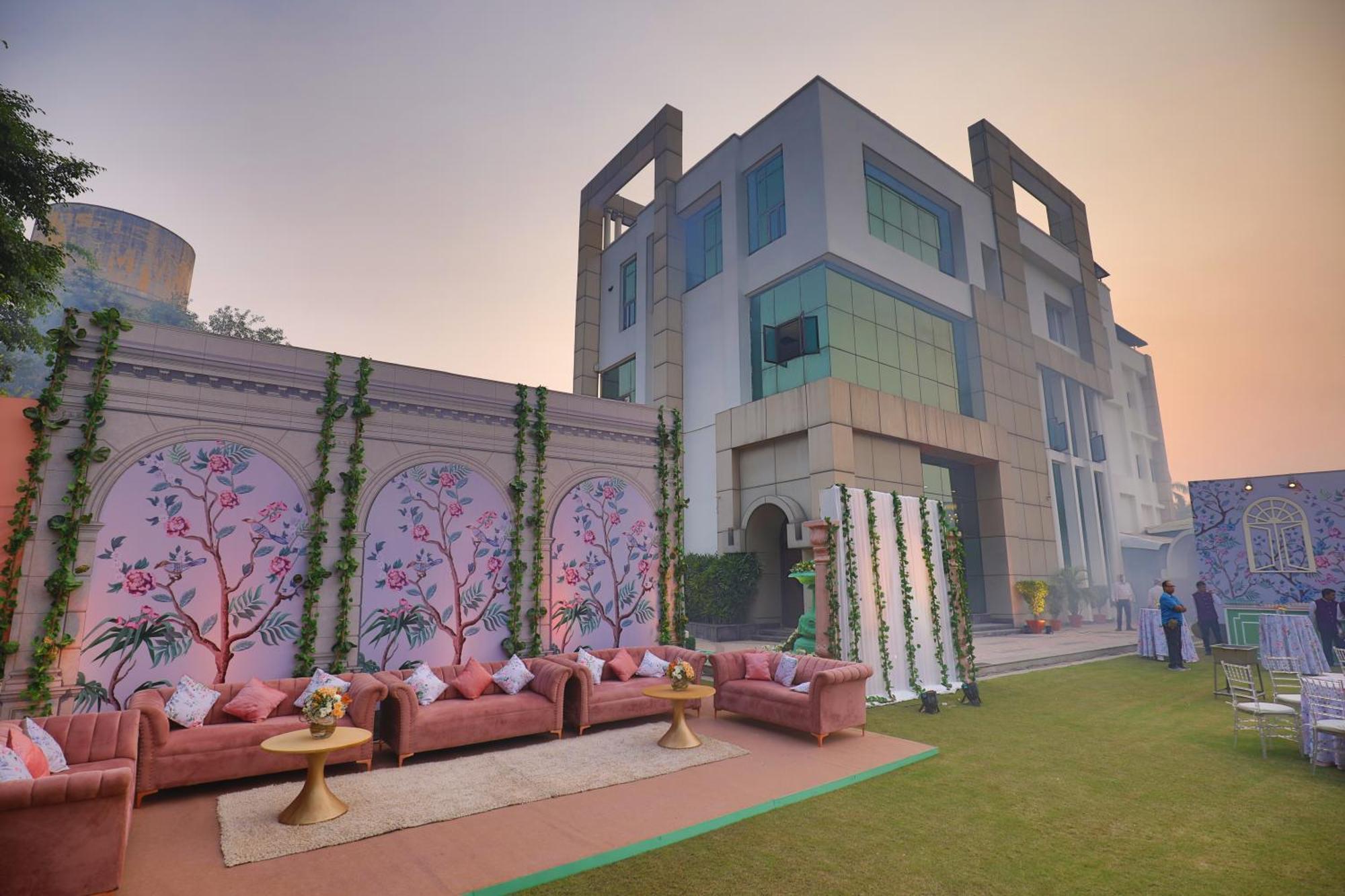 Goa Country Club Hotel Gurgáon Kültér fotó
